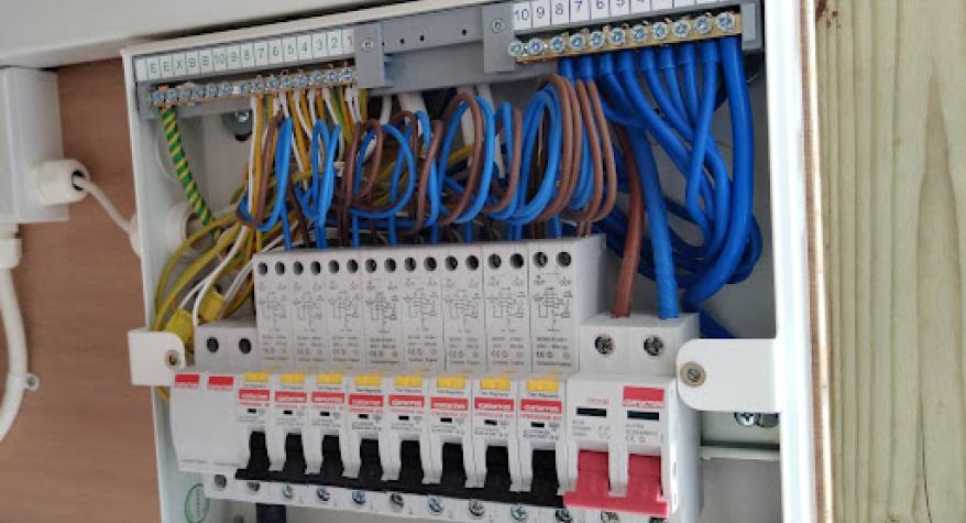 Wessex Electrical Services, Alton - consumer unit installation